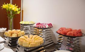 Le'S Cham Hotel